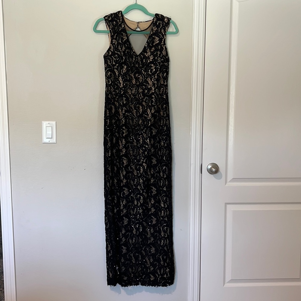 Long lace black and tan dress size 6